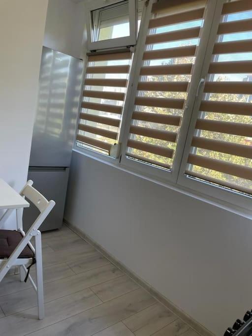 Mav Bucharest Apartment Ngoại thất bức ảnh