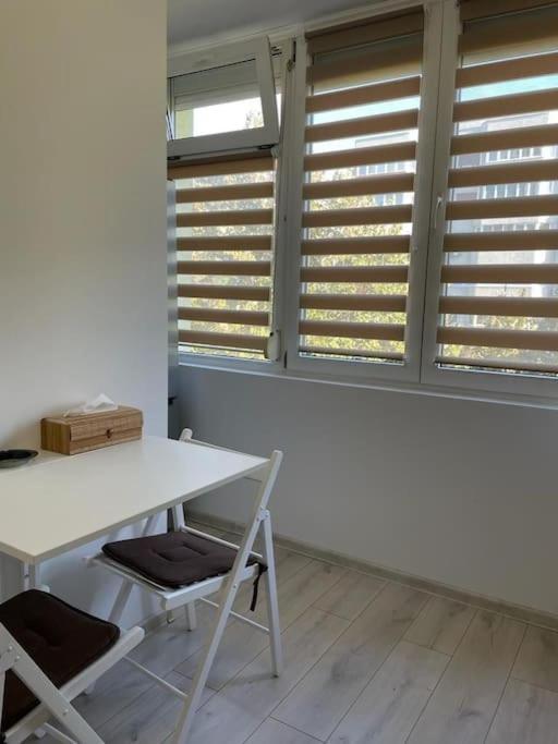 Mav Bucharest Apartment Ngoại thất bức ảnh