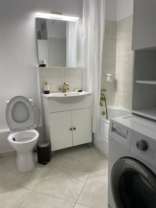 Mav Bucharest Apartment Ngoại thất bức ảnh